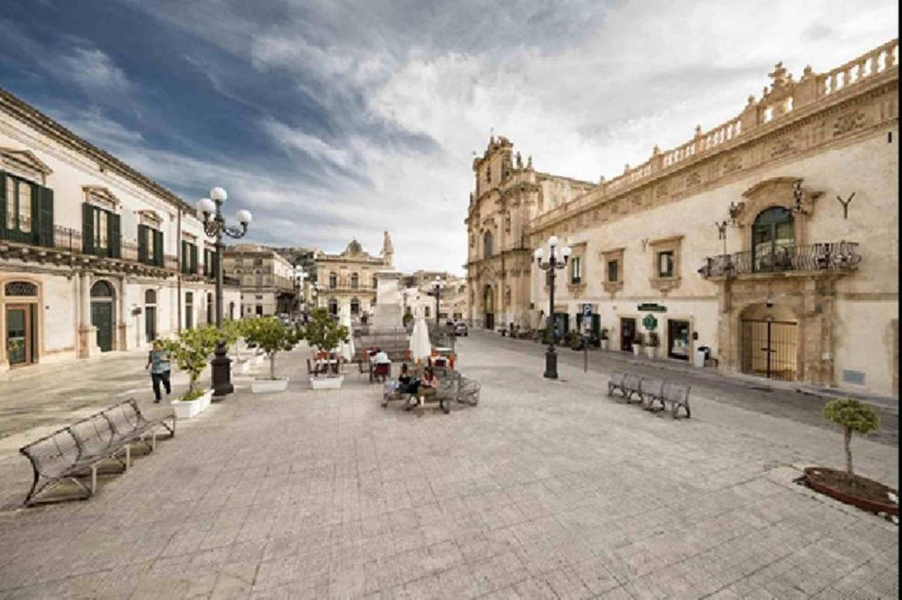 Ortigia Sunset Apartments - Xenia Sicily Villas Syracuse Buitenkant foto