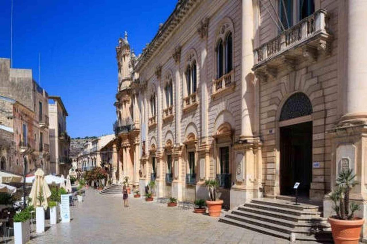 Ortigia Sunset Apartments - Xenia Sicily Villas Syracuse Buitenkant foto